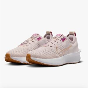 Nike Women’s Interact Run Running Shoes